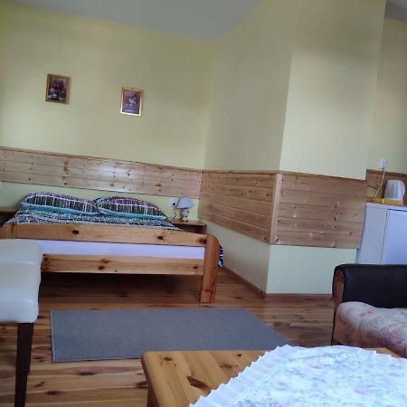 Apartamenty Wakacyjne Nad Jeziorem Juksty มรุงโกโว ภายนอก รูปภาพ