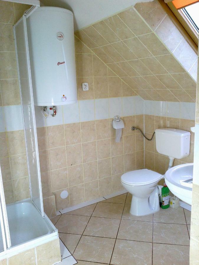 Apartamenty Wakacyjne Nad Jeziorem Juksty มรุงโกโว ภายนอก รูปภาพ
