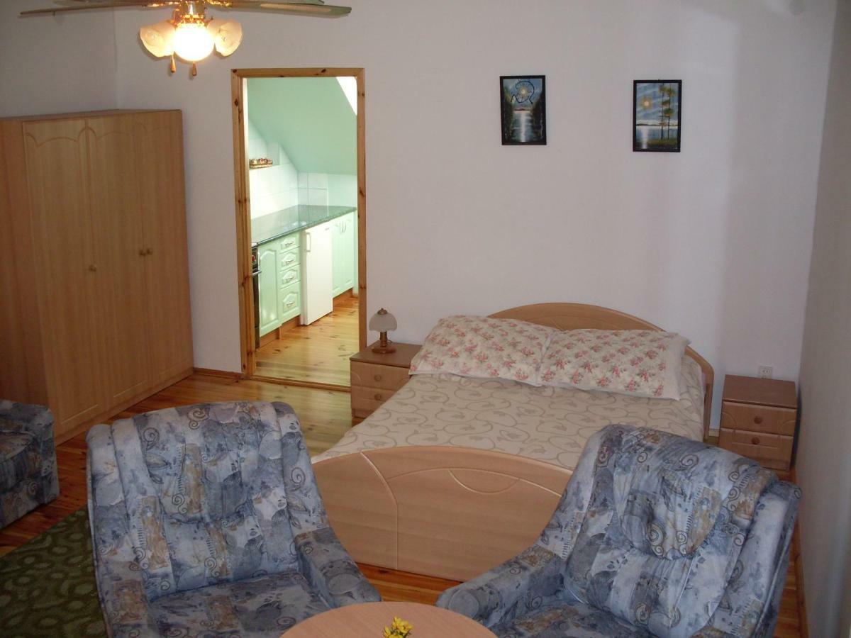 Apartamenty Wakacyjne Nad Jeziorem Juksty มรุงโกโว ภายนอก รูปภาพ